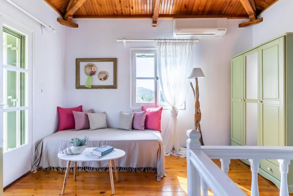 Nina-Myrtia Countryside House Skopelos Ditropo Esterno foto