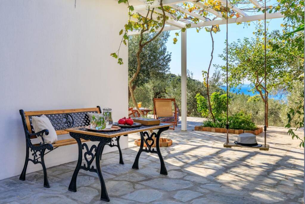 Nina-Myrtia Countryside House Skopelos Ditropo Esterno foto