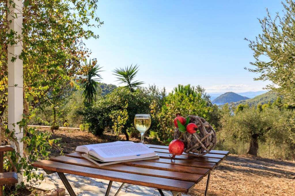 Nina-Myrtia Countryside House Skopelos Ditropo Esterno foto