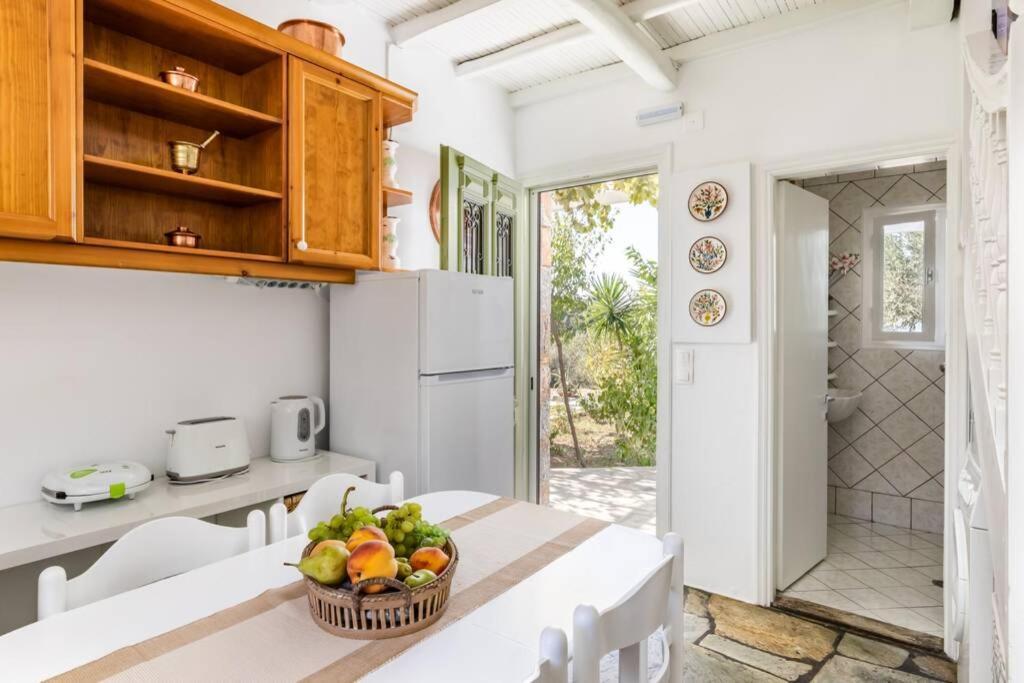 Nina-Myrtia Countryside House Skopelos Ditropo Esterno foto